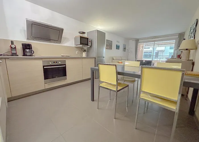 Appartement Centrale A 100 M Des Plages Rue De Provence